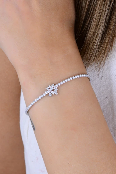 Gümüş rodyumlu pırlanta modeli zirkon taşlı bahar çiçekleri su yolu bileklik SGTL12902BEYAZ ürün görseli 1