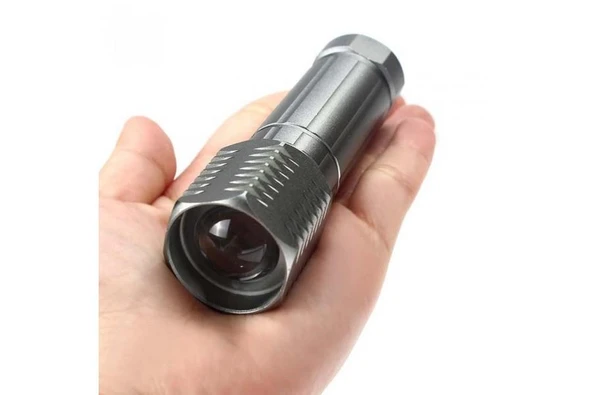 Küçük Güçlü Zoomlu EL Feneri - Resim 4