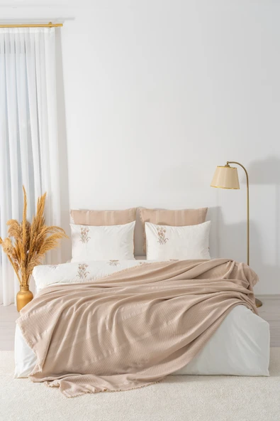 Amara Cappuccino Nakışlı Çift Kişilik %100 Pamuklu Nevresimli Pike Seti - 7 Parça Çeyiz Seti - Resim 3