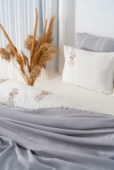 Amara Taş Nakışlı Çift Kişilik %100 Pamuklu Nevresimli Pike Seti - 7 Parça Çeyiz Seti - Resim 4