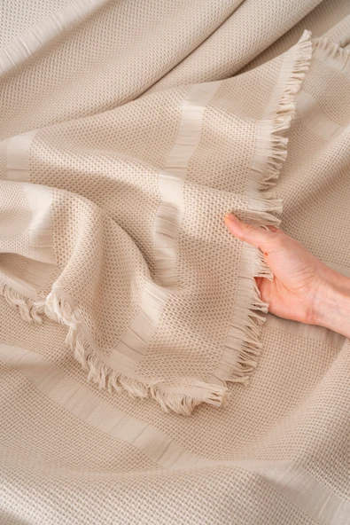 Amara Cappuccino Nakışlı Çift Kişilik %100 Pamuklu Nevresimli Pike Seti - 7 Parça Çeyiz Seti - Resim 6