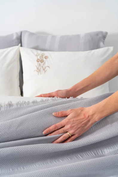 Amara Taş Nakışlı Çift Kişilik %100 Pamuklu Nevresimli Pike Seti - 7 Parça Çeyiz Seti - Resim 5