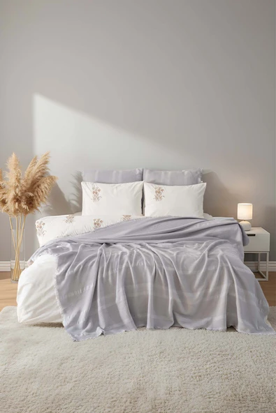 Amara Taş Nakışlı Çift Kişilik %100 Pamuklu Nevresimli Pike Seti - 7 Parça Çeyiz Seti ürün görseli 1