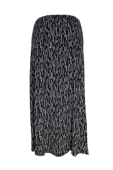 Kadın Battal Beden 8 Parça Kaliteli Lastikli Siyah Etek Desen 06 - Resim 3