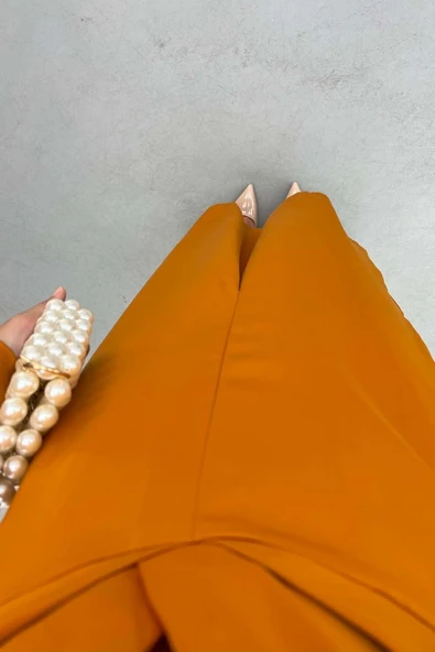Saten Kumaş Pile Detaylı Tesettür Abiye Elbise - Hardal - Resim 5