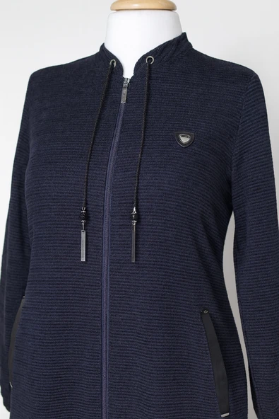 ANNE KADIN BÜYÜK BEDEN HAKİM YAKA FERMUARLI CEPLİ MEVSIMLIK LACIVERT PARDESÜ - Resim 2