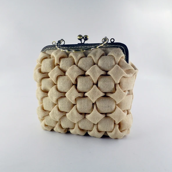 EHRAM KAPİTONE GÖRÜNÜMLÜ EL ÇANTASI ürün görseli 1