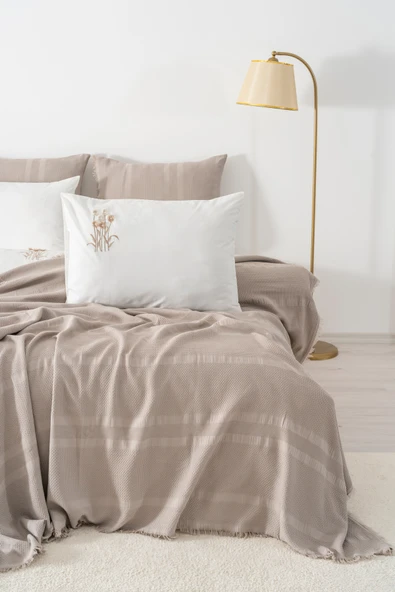 Amara Vizon Nakışlı Çift Kişilik %100 Pamuklu Nevresimli Pike Seti - 7 Parça Çeyiz Seti - Resim 2