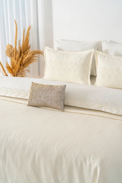 İlay Ekru Nakışlı Çift Kişilik Nevresimli Pike Seti - 8 Parça Çeyiz Seti - Resim 4