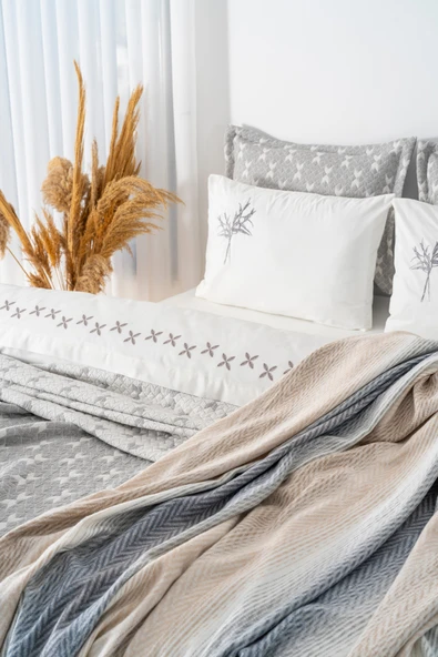 Mode Gri Nakışlı Çift Kişilik Nevresimli Battaniye Seti - 8 Parça Çeyiz Seti - Resim 4