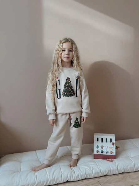 KIZ ÇOCUK YILBAŞI TEMALI 3 İPLİK EŞOFMAN TAKIMI - Resim 7