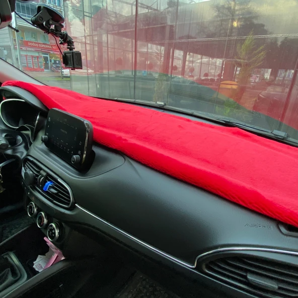 Yumuşak Tüylü Peluş Kürk Oto Torpido Bagaj Üstü Örtü Halı Kırmızı 130x40cm ürün görseli 1