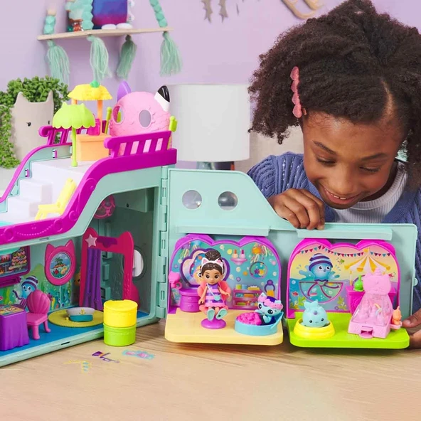 Gabby’s Dollhouse Işıklı Gabby Arkadaşlık Gemisi Oyun Seti - Resim 2