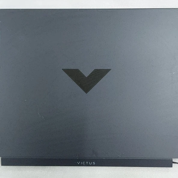 HP Victus 15-FA 15-FB 15T-FA ekran kasası ürün görseli 1