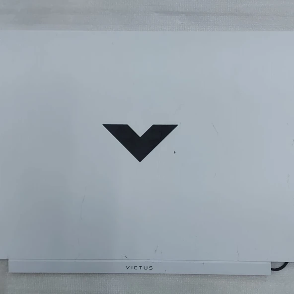 HP Victus 15-FA 15-FB 15T-FA ekran kasası ürün görseli 1