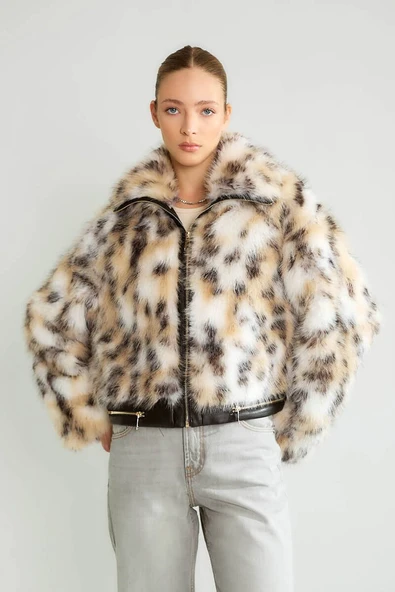 Kışlık Desenli Kısa Suni Kürk Ceket - Resim 2