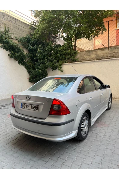 AYAZ FİBER GARAJ FORD FOCUS 2 SEDAN ARKA EK KARLIK FİBER BOYASIZ ürün görseli 1
