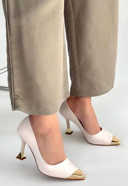 Artem Bej Rugan Topuklu Ayakkabı ürün görseli 1