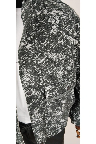 Kaşe cepli desenli mont - Resim 3