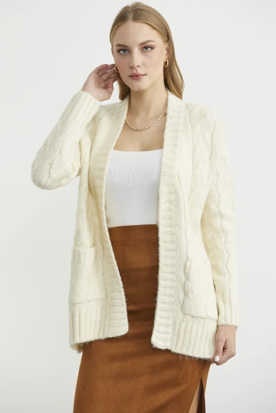 Saç Örgü Motifli Cepli Triko Hırka - Kemik - Resim 2