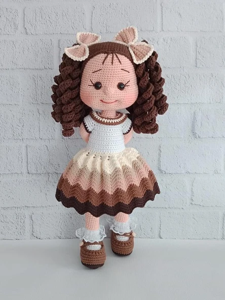 PTTAVM: Çikolata Düşü Kıvırcık Saçlı Karnaval Bebek Amigurumi