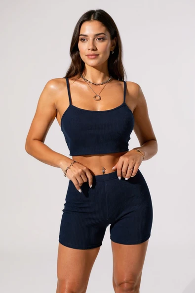 Kadın Lacivert Şortlu Kaşkorse Gecelik Takım - Modern, Konforlu ve Günlük Kombinlere Uygun ürün görseli 1