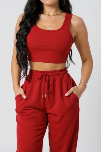 Kadın Kırmızı Kaşkorse Cepli Jogger Eşofman Altı ve Crop Top Bluz - Resim 4