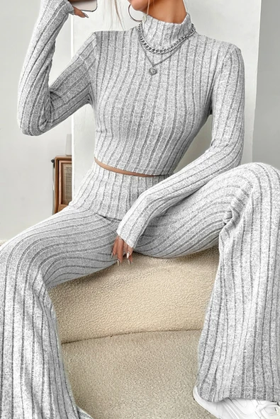 Kadın Gri Çizgili Boğazlı Crop Top ve Yüksek Bel Pantolon Takım - Resim 6