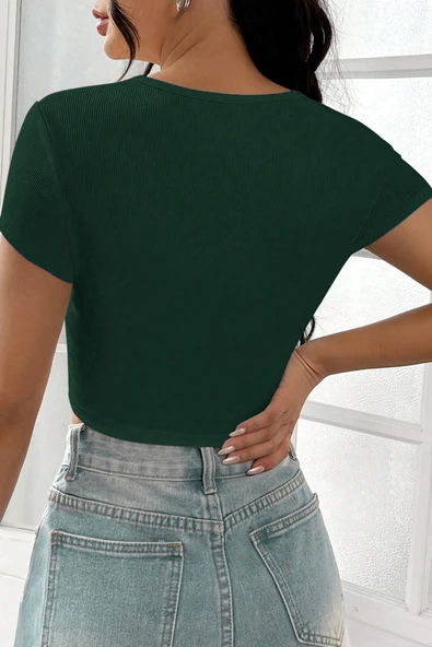 Kadın Yeşil Yarım Kol Düz Yaka Crop Top Bluz - Şık, Rahat ve Kolay Kombinlenebilir - Resim 3
