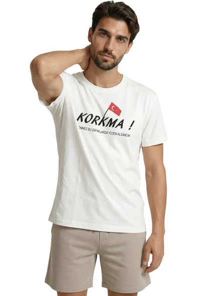 İstiklal Marşı ''Korkma'' Yazılı ve Türk Bayraklı Milli Tasarım Premium Erkek Tişört - Resim 4