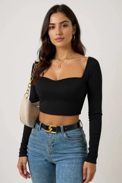 Kadın Siyah Uzun Kol Göğüs Dekolteli Şık Crop Top Bluz - Şık, Rahat ve Kolay Kombinlenebilir ürün görseli 1