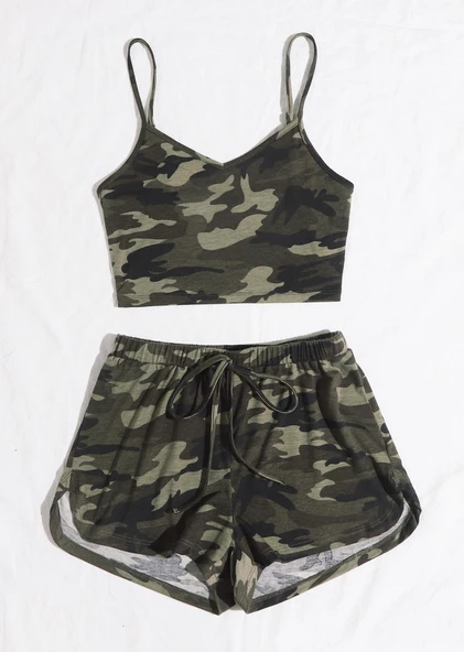 Kadın Kamuflaj Desenli Askılı Crop Top ve Şortlu Gecelik Takım - Resim 3