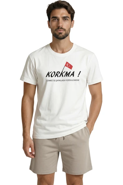 İstiklal Marşı ''Korkma'' Yazılı ve Türk Bayraklı Milli Tasarım Premium Erkek Tişört - Resim 5