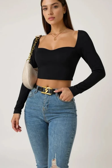 Kadın Siyah Uzun Kol Göğüs Dekolteli Şık Crop Top Bluz - Şık, Rahat ve Kolay Kombinlenebilir - Resim 2