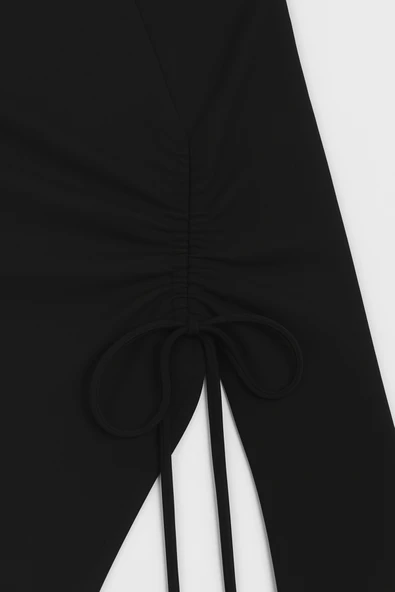 Kadın Siyah Uzun İspanyol Kollu Asimetirik Yaka Yandan Bağlamalı Drapeli Bluz - Resim 5