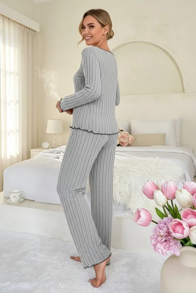 Kadın Gri Çizgili Uzun Kollu Fiyonk Detaylı Pijama Takımı Rahat Mevsimlik - Resim 2