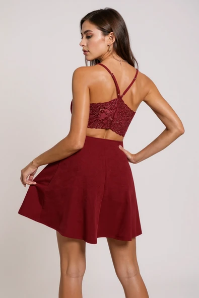 Kadın Bordo İp Askılı, Sırtı ve Göğsü Dantel Detaylı Şık Gecelik - Modern ve Şık Tasarım - Resim 2