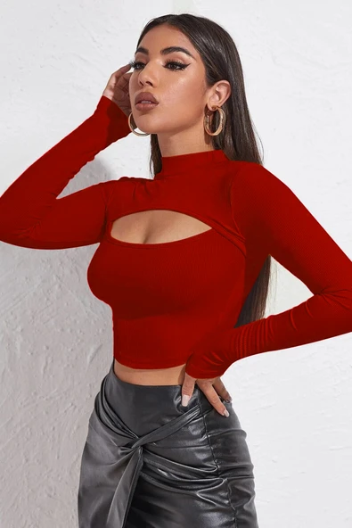 Kadın Kırmızı Göğüs Dekolteli Uzun Kollu Cut Out Crop Top Bluz - Şık, Rahat ve Kolay Kombinlenebilir - Resim 5