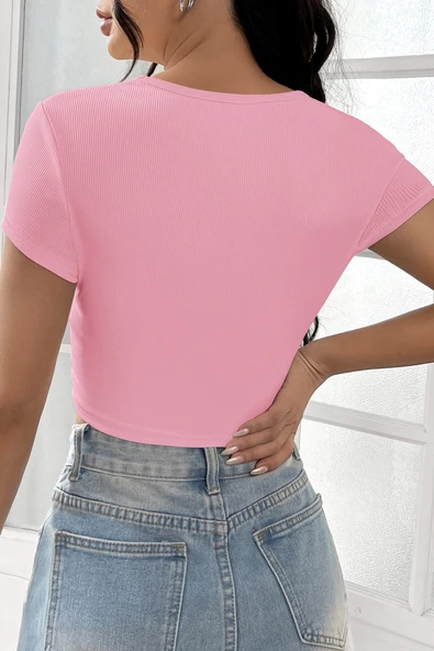 Kadın Pembe Yarım Kol Düz Yaka Crop Top Bluz - Şık, Rahat ve Kolay Kombinlenebilir - Resim 4