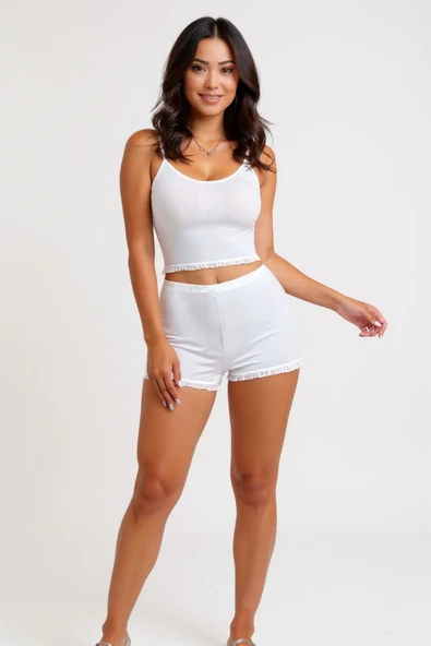 Kadın Beyaz Alt-üst Dantel Detaylı Şortlu Şık Gecelik Takım - Resim 3