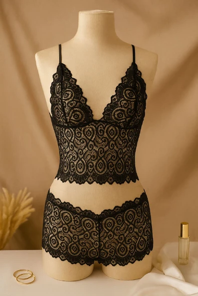 Kadın Siyah Dantel Bralet Şort Takımı - Şık, Zarif ve Feminen İç Giyim - Resim 5