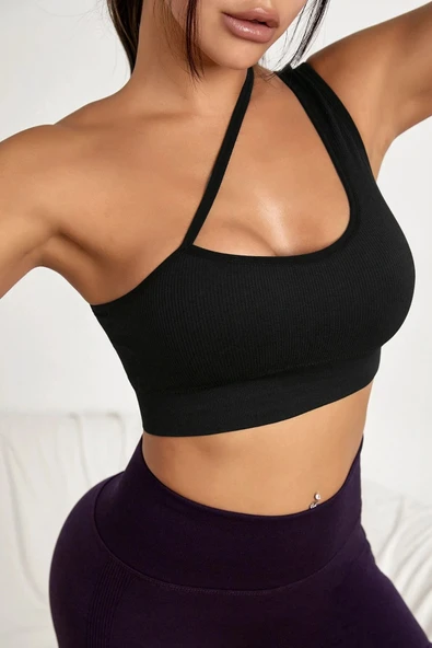 Kadın Siyah Tek Omuzlu Çapraz Askılı Crop Top Büstiyer - Modern ve Şık Tasarım - Resim 3