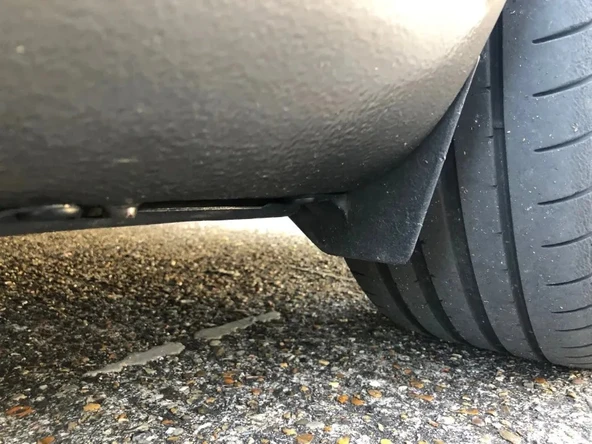 Toyota MR2 Spyder Arka Çamurluk Tozluk Koruması - 7057209 ürün görseli 1