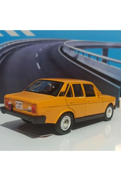 1:36 TOFAŞ MURAT 131 SESLİ IŞIKLI METAL SARI ARABA - Resim 3