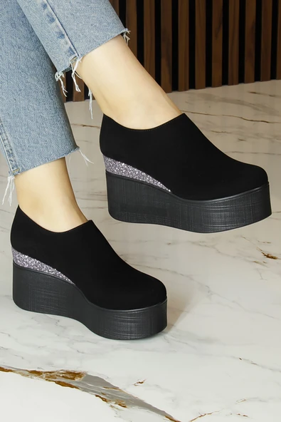 Erkan Saçmacı Lumi Siyah Süet Yuvarlak Burun Taşlı Gizli Dolgu Topuklu Günlük Ayakkabı - Resim 3