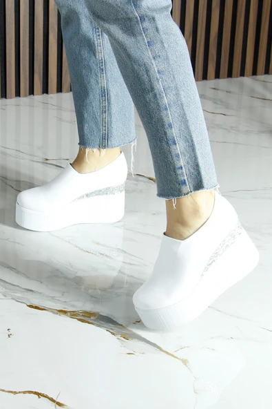 Erkan Saçmacı Lumi Beyaz Streç Yuvarlak Burun Taşlı Gizli Dolgu Topuklu Günlük Ayakkabı - Resim 4