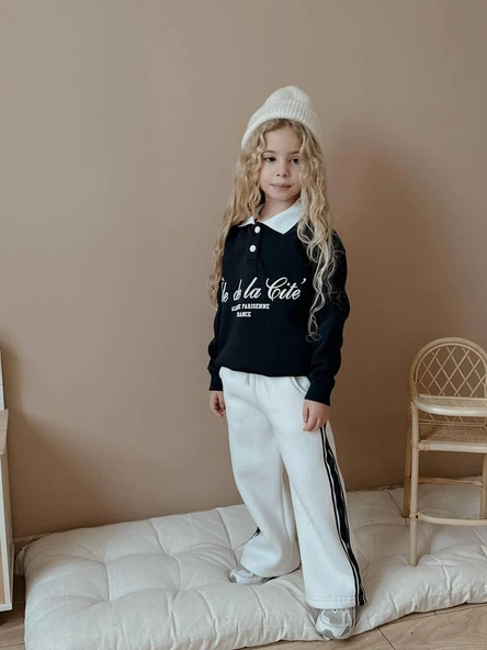 KIZ ÇOCUK YAKA MODELLİ DÜĞMELİ GENİŞ PAÇALI 3 İPLİK EŞOFMAN TAKIMI ürün görseli 1