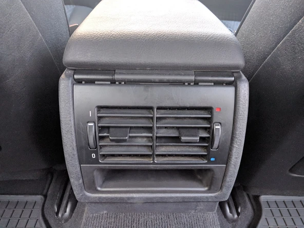 BMW araçlarının arka koltukları için fan kalorifer ızgarası 5 ADET iç mazgalı ve  1 ADET yönlendirici - 3044777 - Resim 4