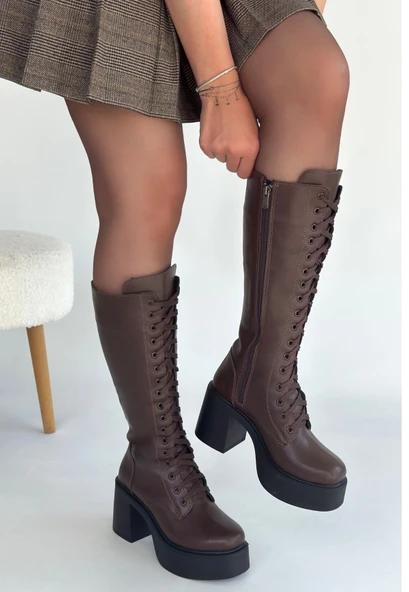 Guay Kahverengi Cilt Bağcıklı Topuklu Çizme ürün görseli 1