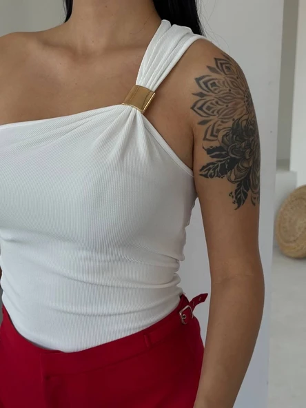 Tek omuzlu Otoman kumaş gold metal detaylı bluz s2311 - Resim 6